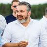 Jo spreekt....